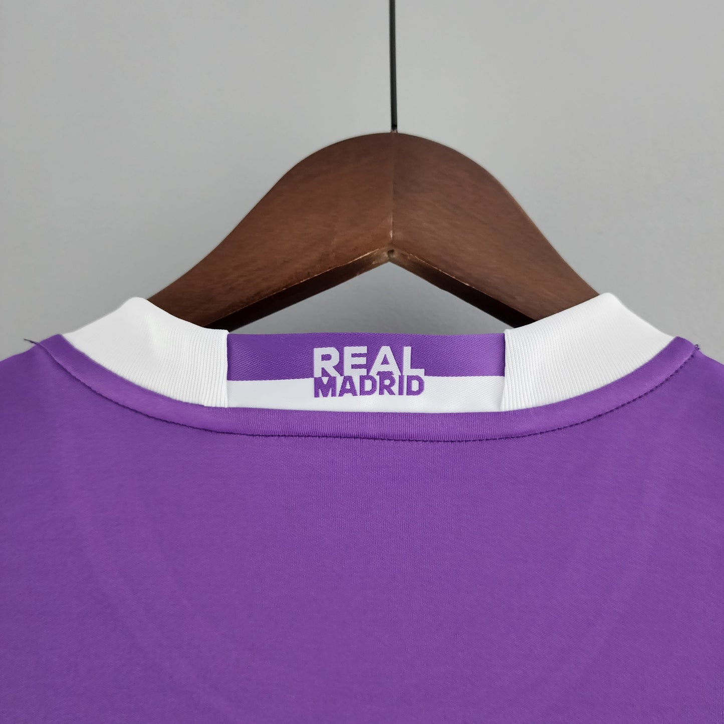 Camiseta Real Madrid Visita Retro 2016/17