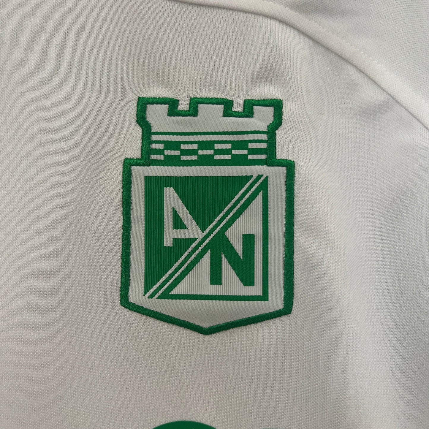 Camiseta National Athletic Visita 2024/25 | Versión fan