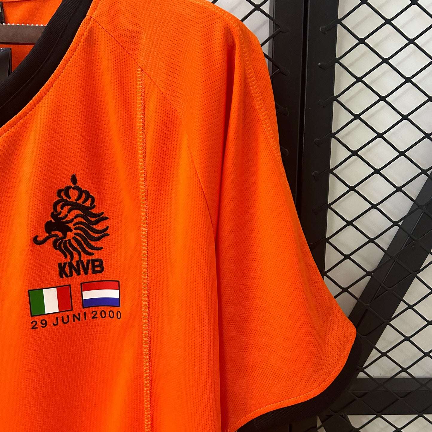Camiseta Países Bajos Local Retro 2000 Versión Fan