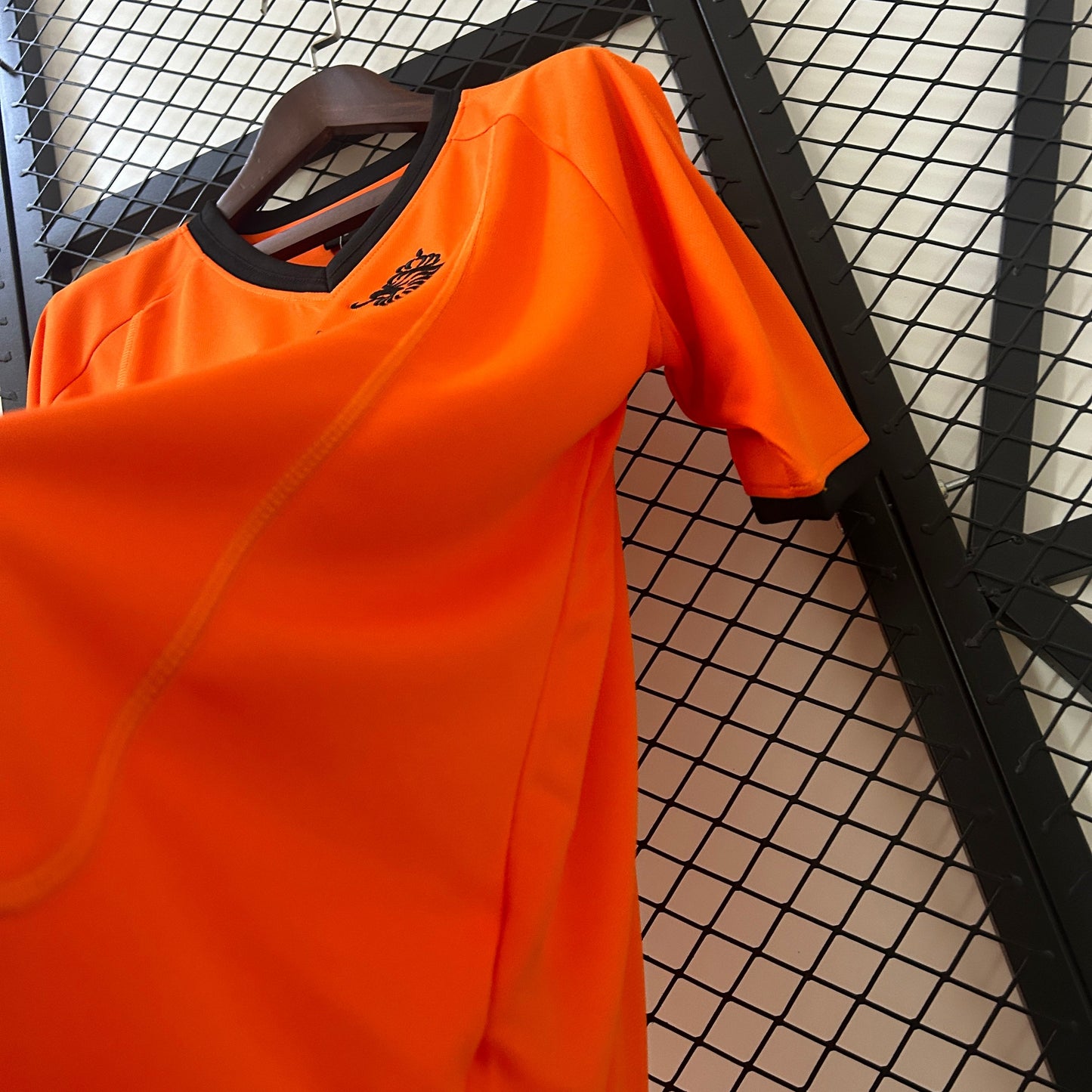 Camiseta Países Bajos Local Retro 2000 Versión Fan