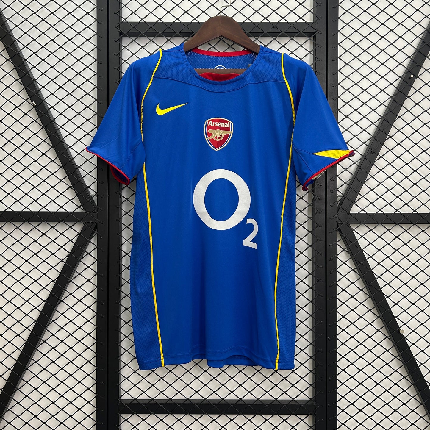 Camiseta Arsenal Visita Retro 2004/05 Versión Fan
