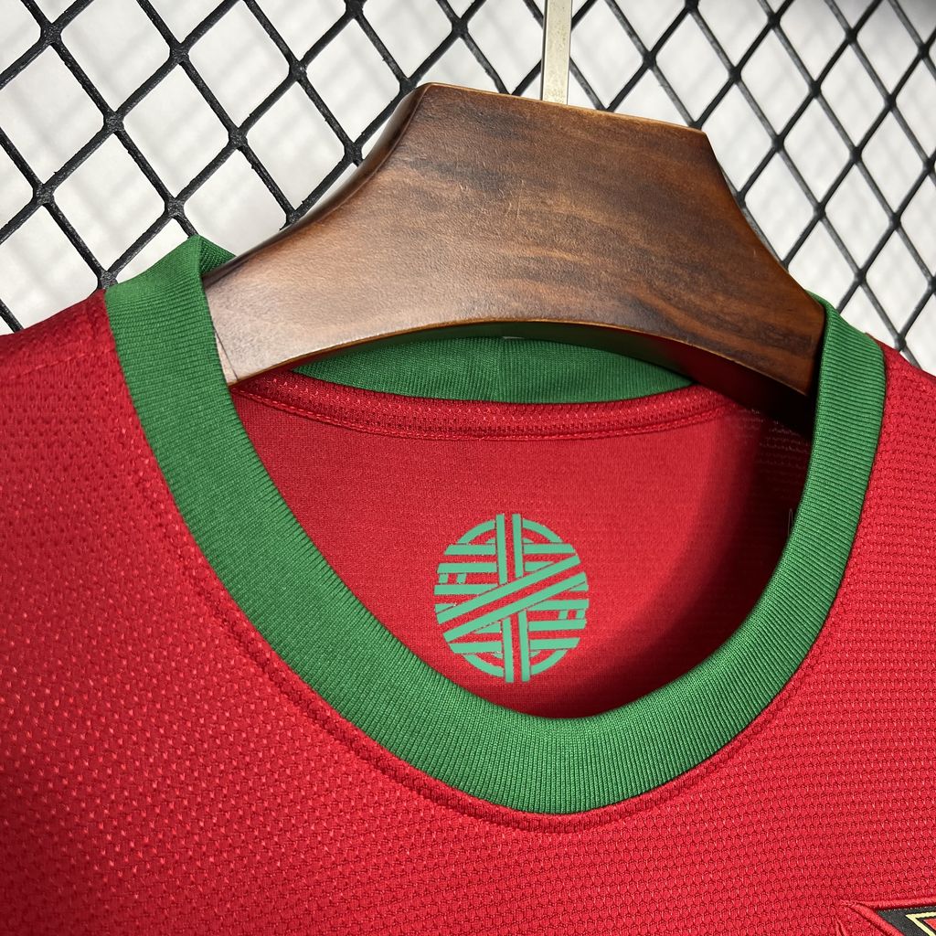 Camiseta Portugal Local Retro 2012