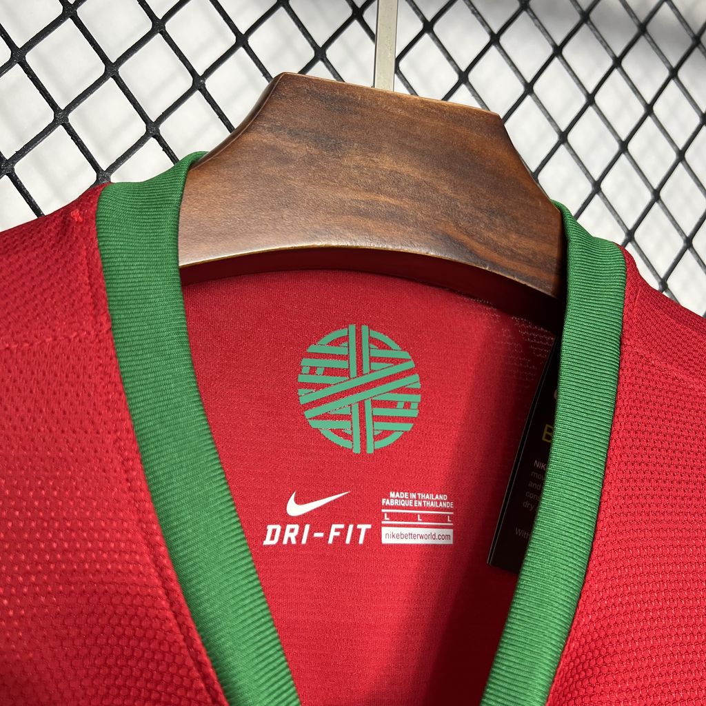 Camiseta Portugal Local Retro 2012