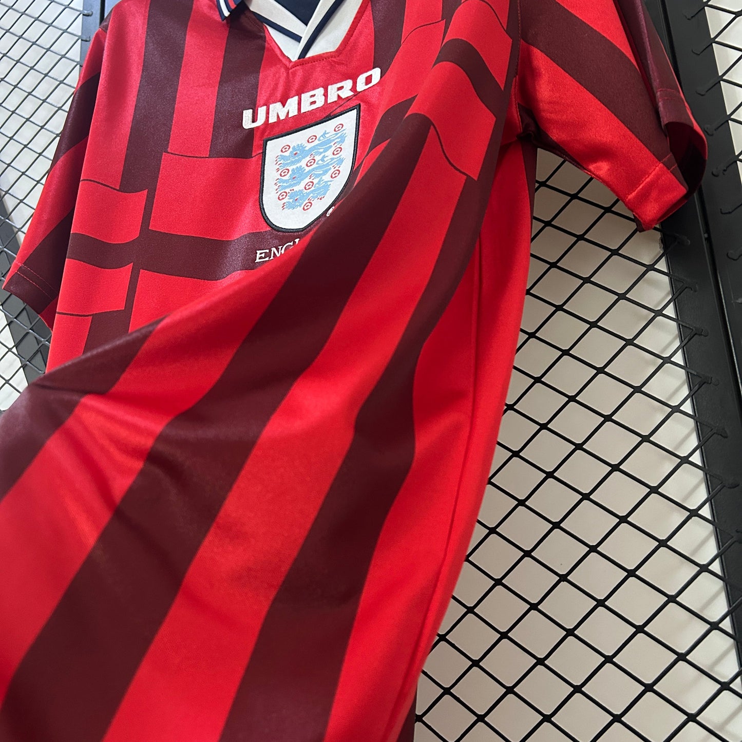 Camiseta Inglaterra Visita Retro 1998 Versión Fan