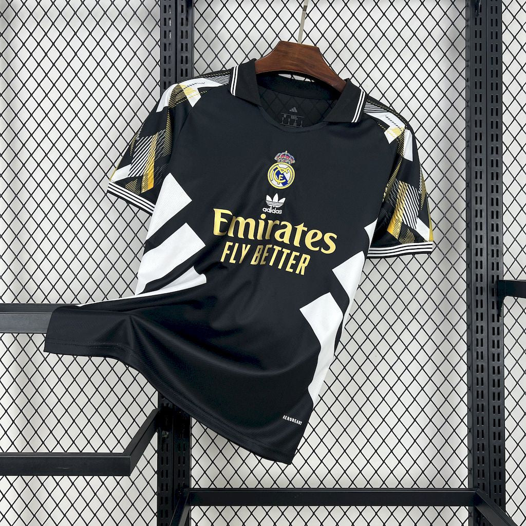 Real Madrid Edición Especial Retro 2025/26 Versión Fan