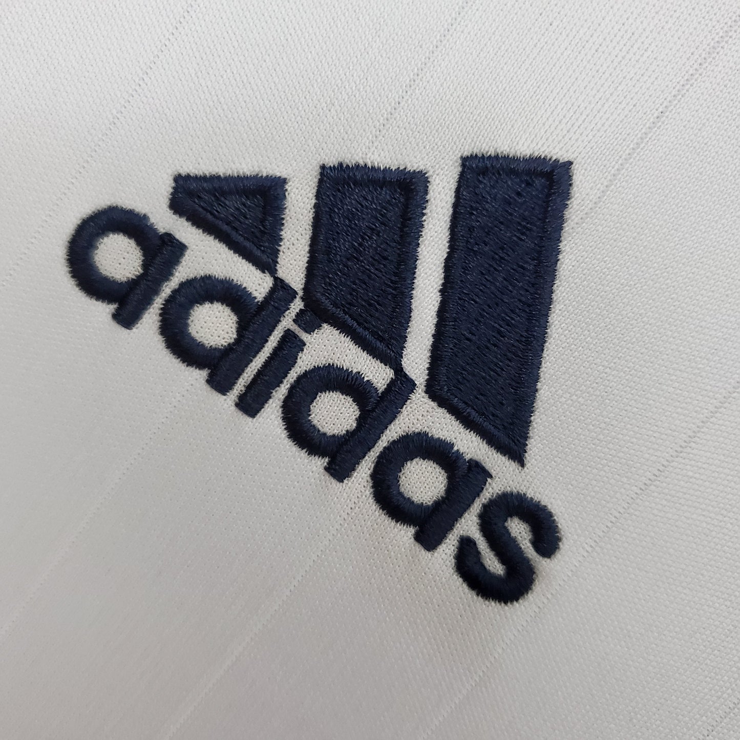 Camiseta Real Madrid Local "Teamgeist" Series Retro 2006/07