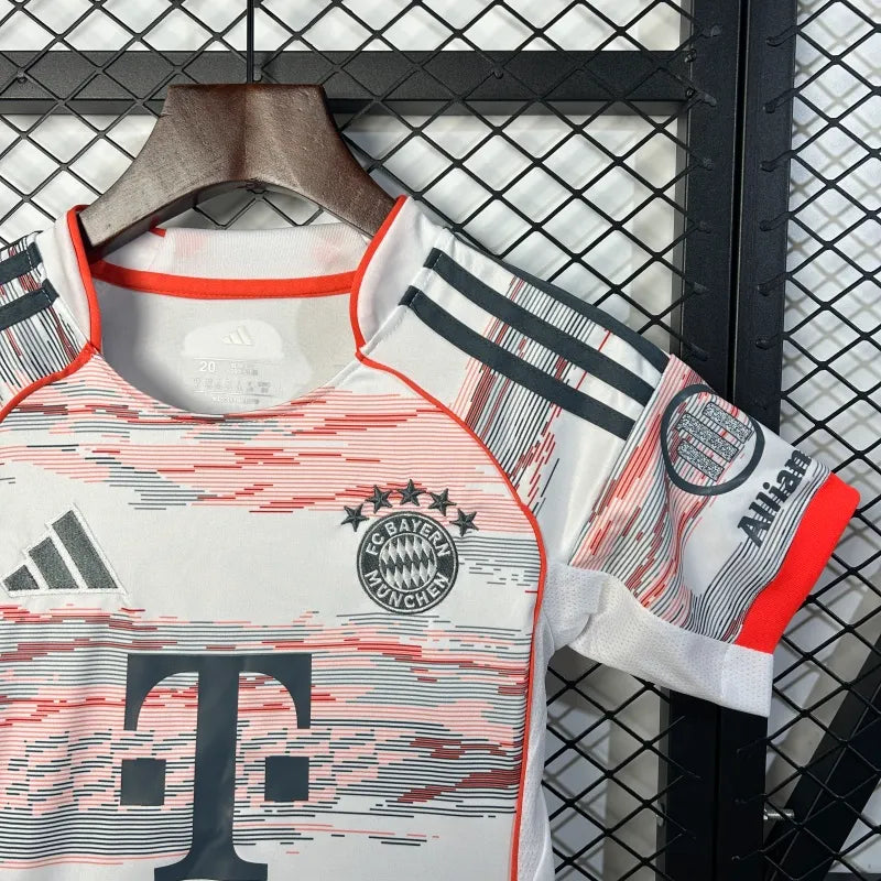 Bayern Munich Kit Niños Visita 2025/26