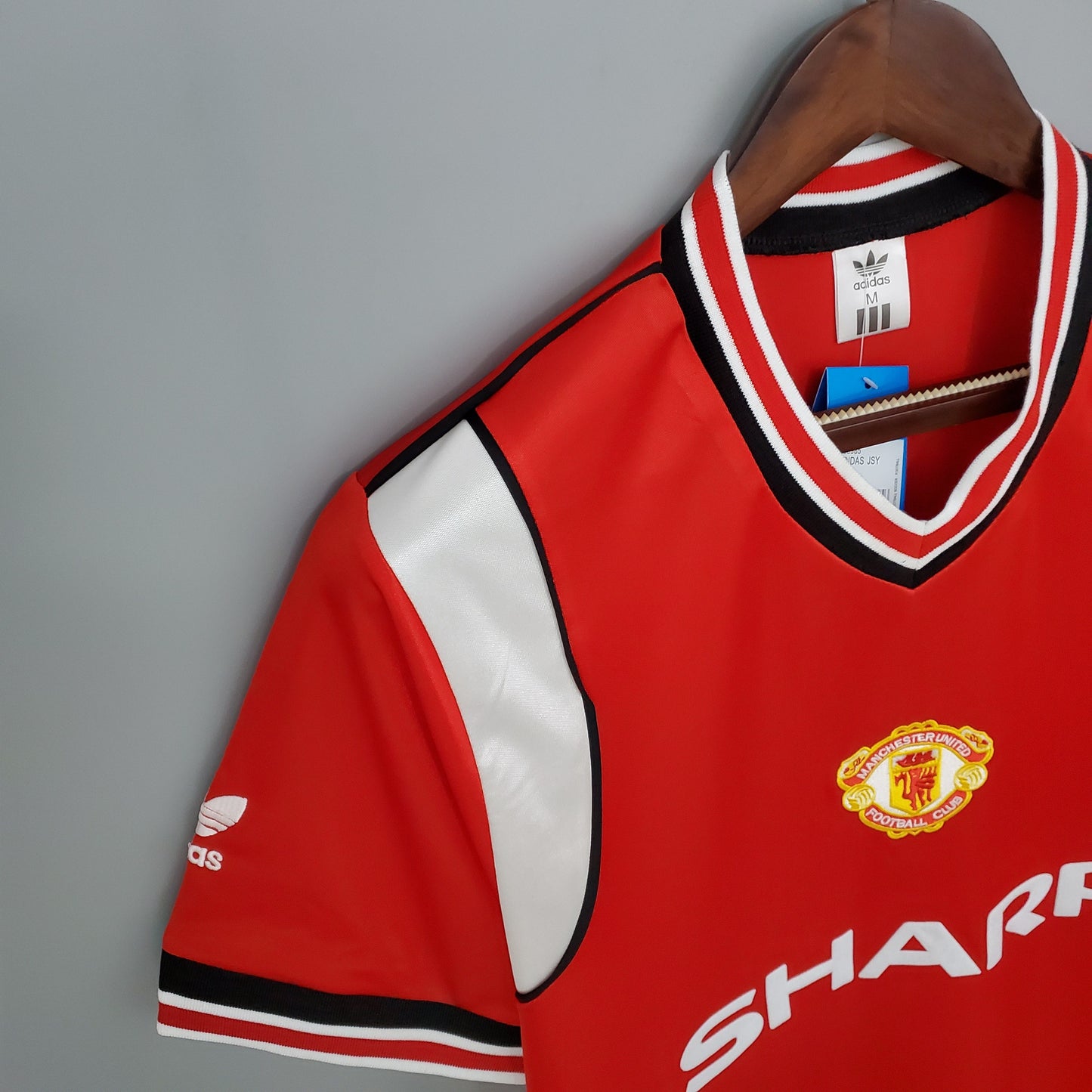 Manchester United 85/86 Local | Retro