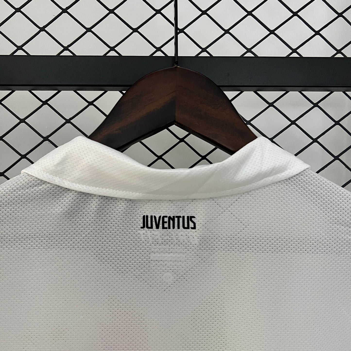 Camiseta Juventus Visita Retro 2010/11 Versión Fan
