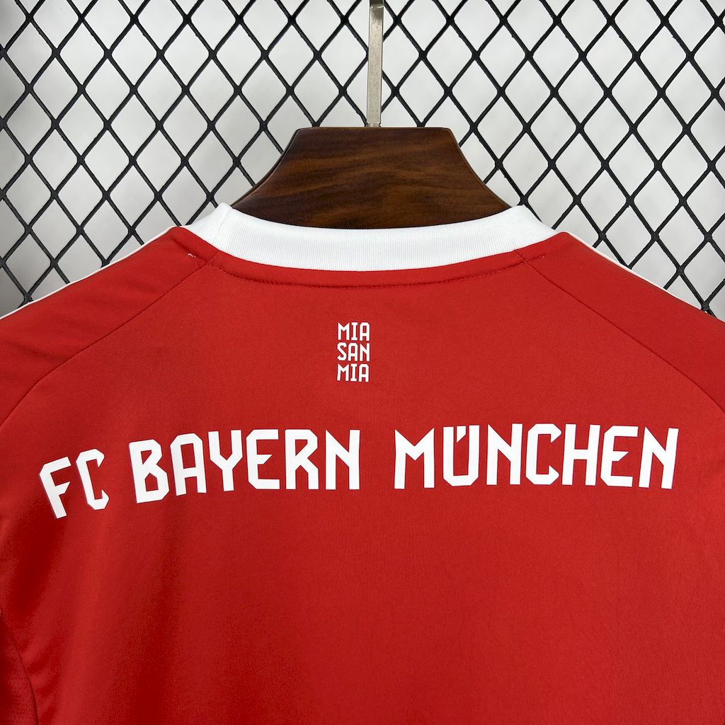 Bayern Munich Local 2025/26 Versión Fan