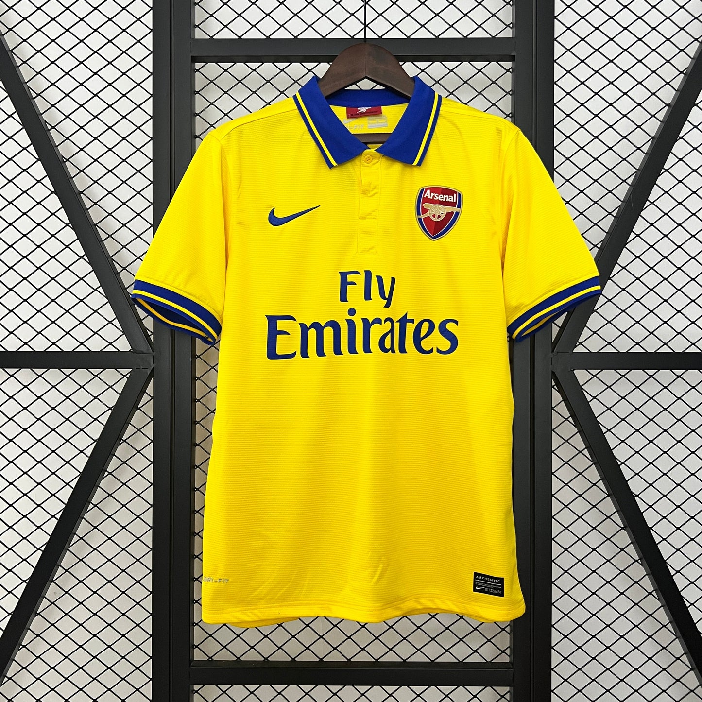 Camiseta Arsenal Visita Retro 2013/14 Versión Fan