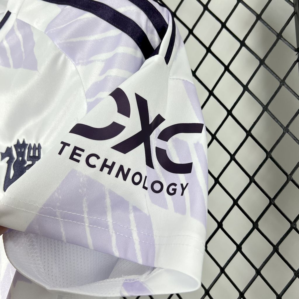 Camiseta Manchester United Visita 2025/26 Versión Fan