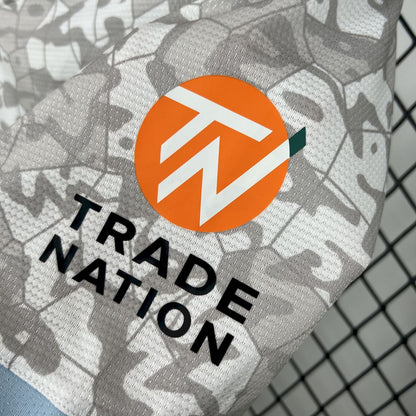 Camiseta Aston Villa Tercera 2025/26 Versión Fan