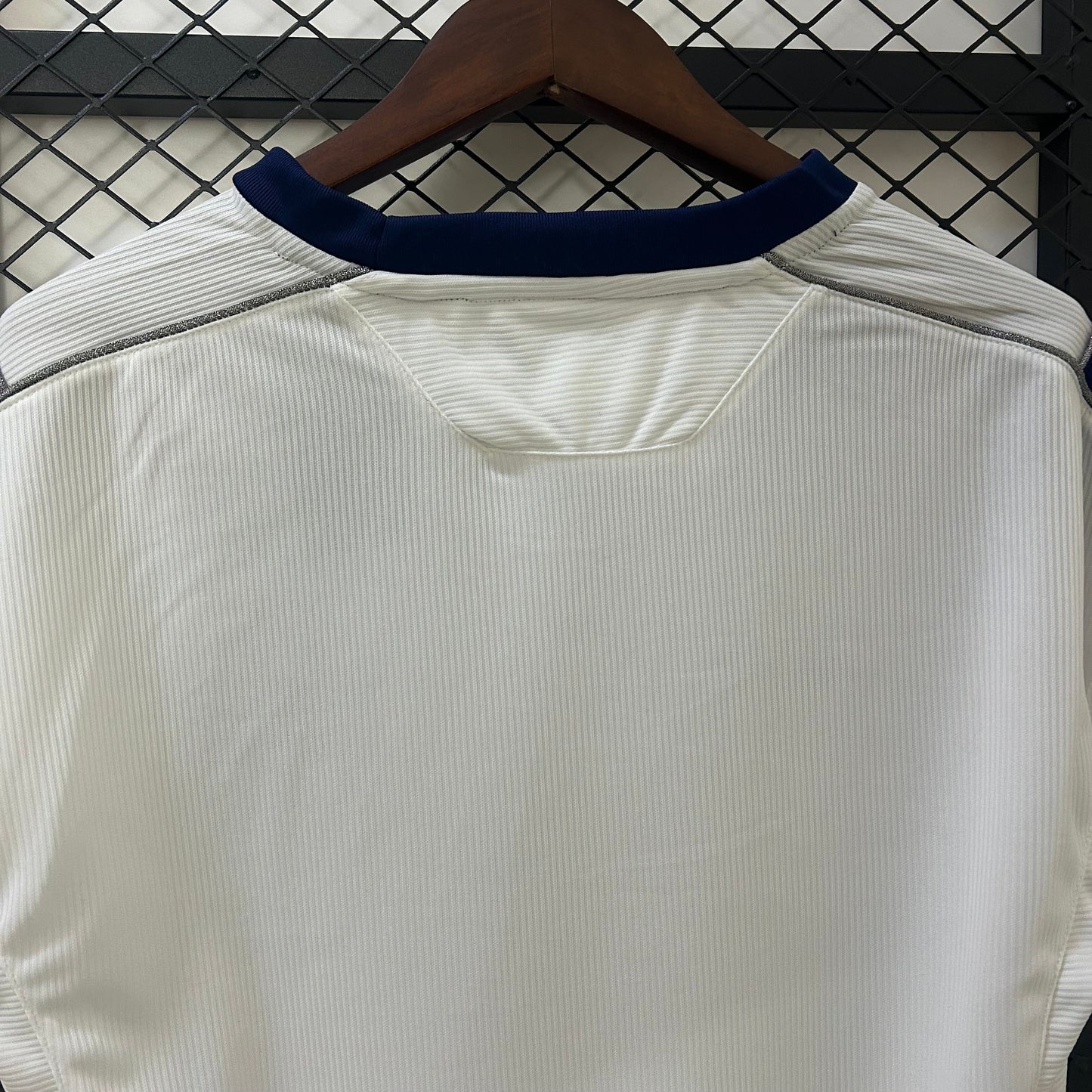 Camiseta Manchester United Visita Retro 2000/02 Versión Fan