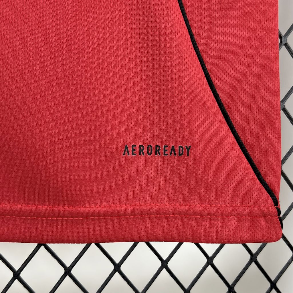 Manchester United Local 2025/26 Versión Fan