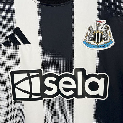 Newcastle United Local 2025/26 Versión Fan