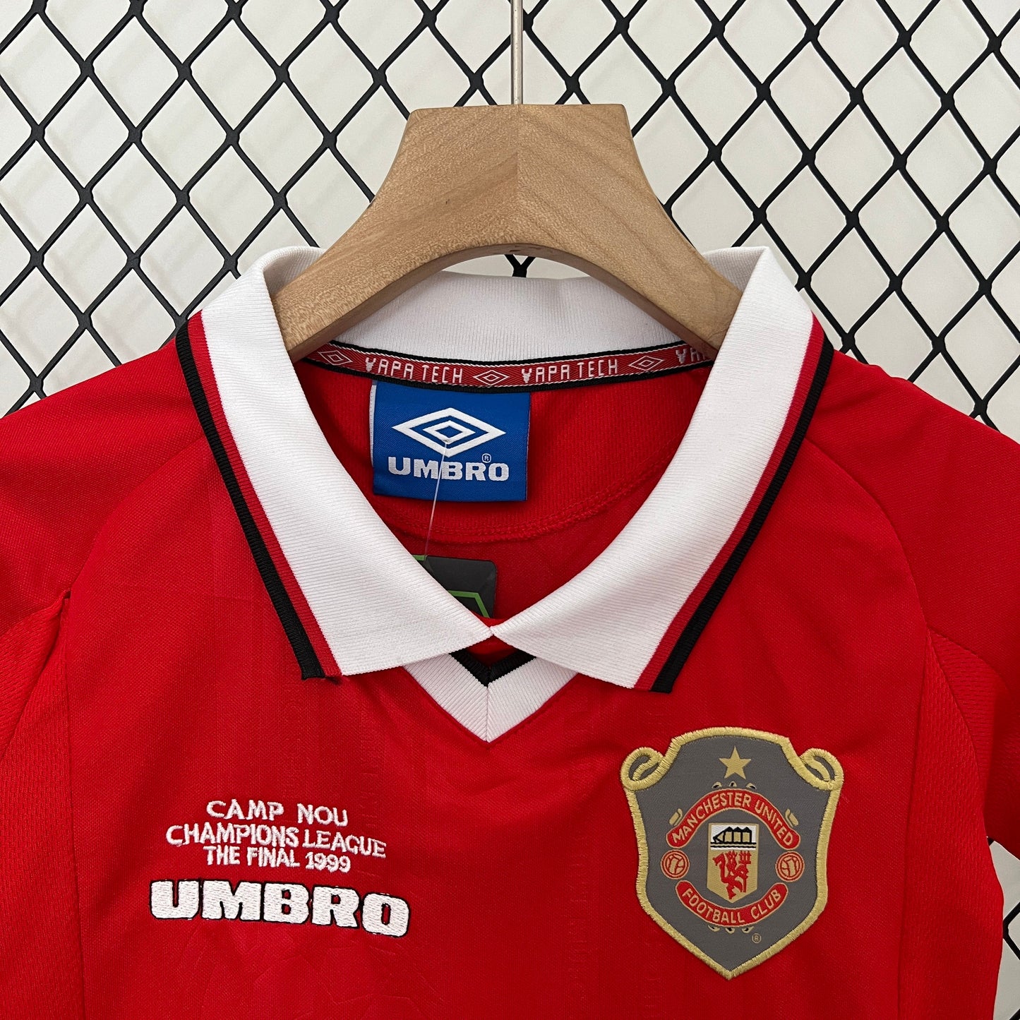 Conjunto niños Manchester United Local 1999/00 | Retro