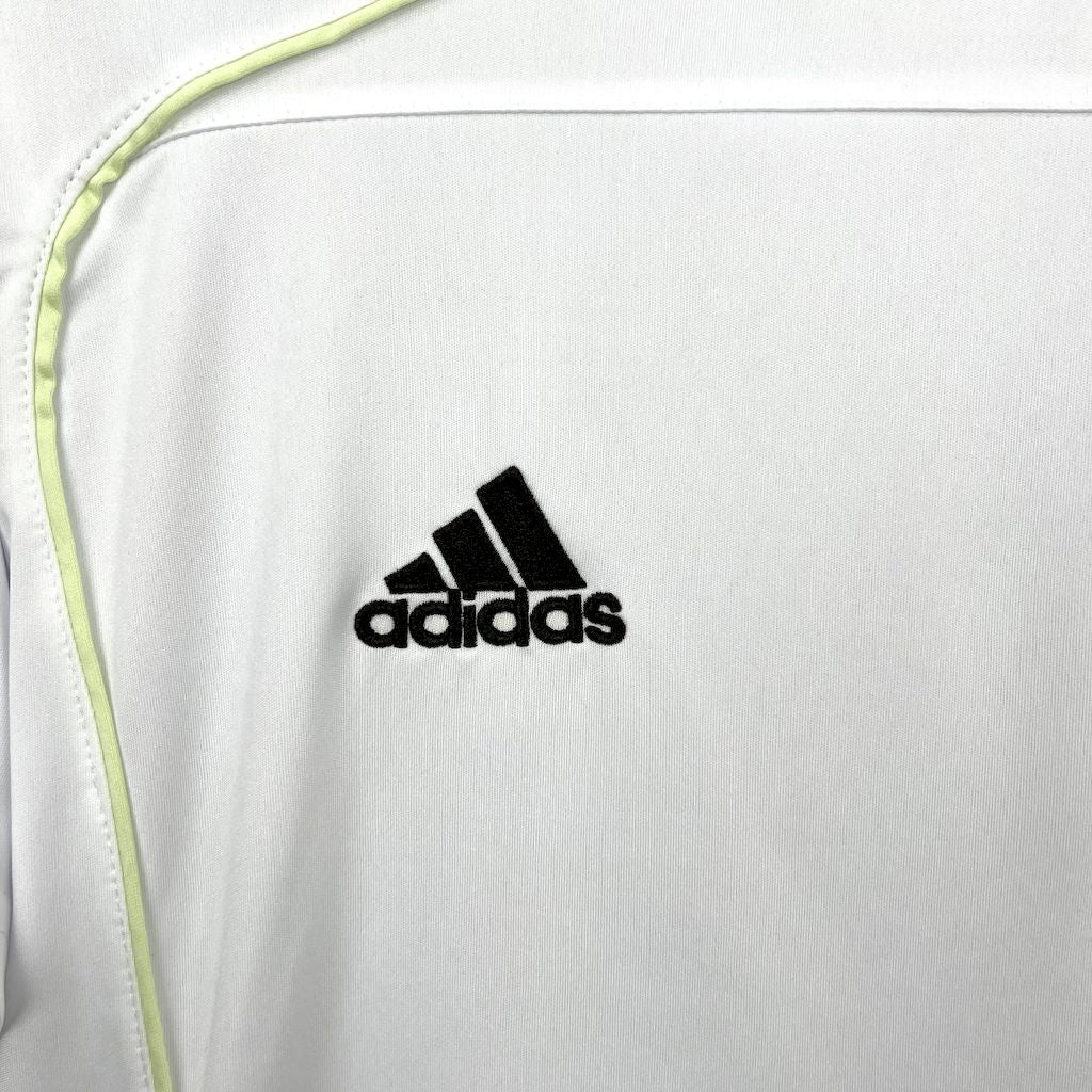 Real Madrid Entrenamiento Blanco 2025/26 Versión Fan