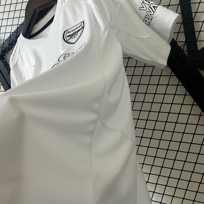Arsenal Edición Especial Blanca 2025/26 Versión Fan