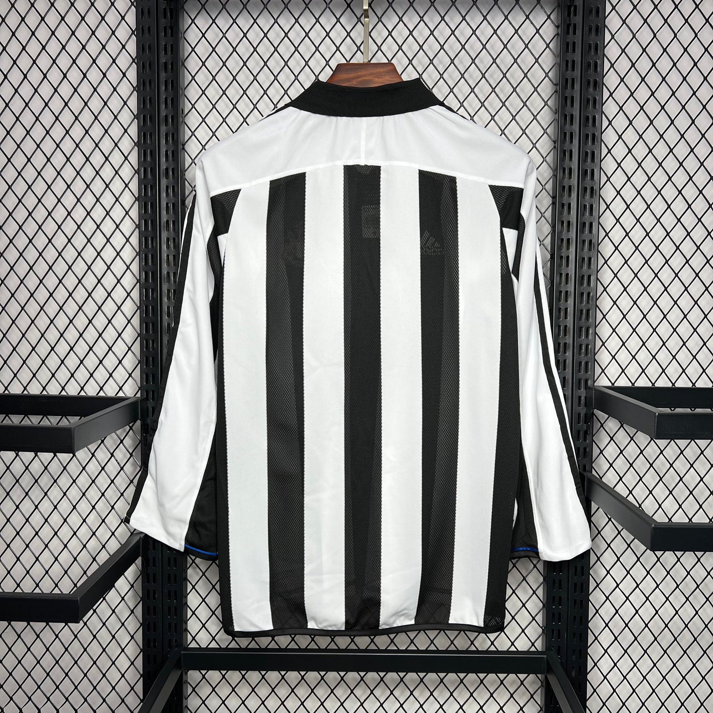Camiseta Newcastle United Local Retro Manga Larga 2003/05