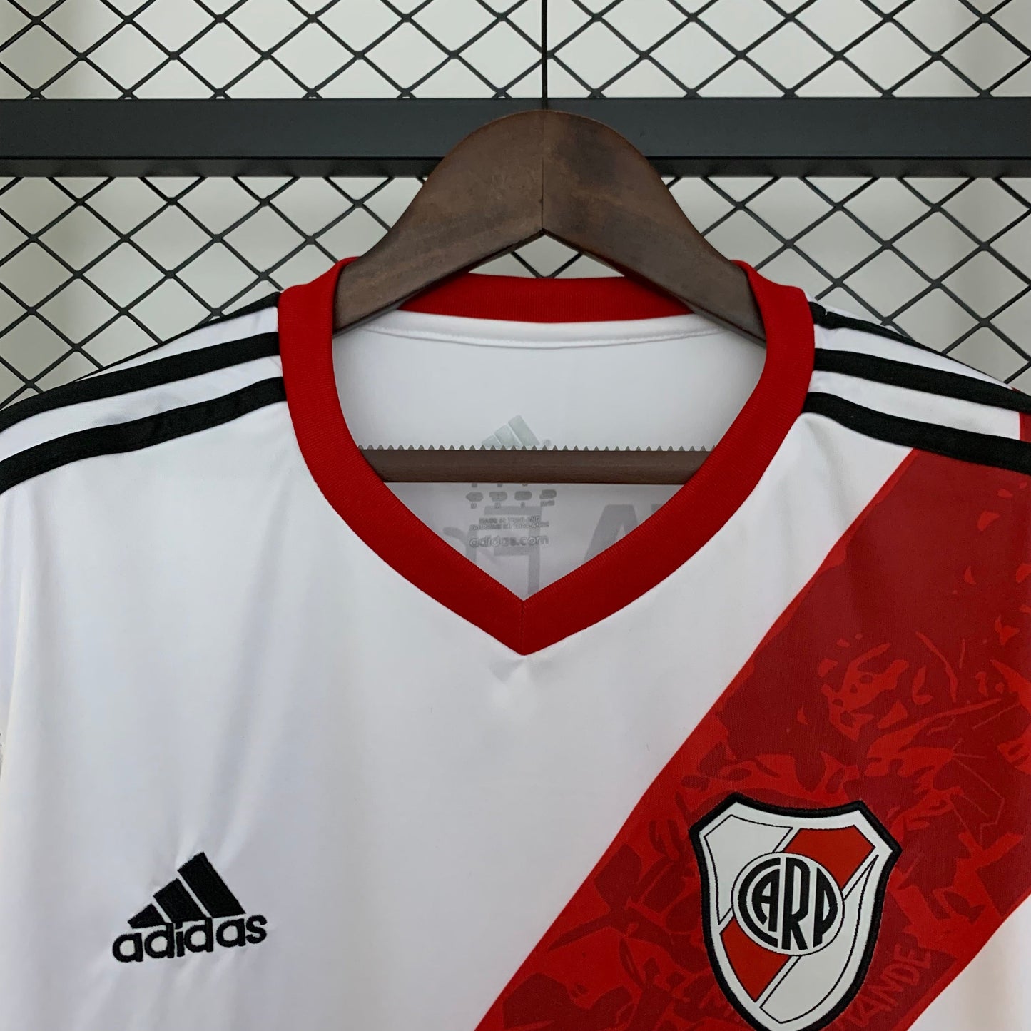 Camiseta River Plate Local Retro Manga Larga 2013/14 Versión Fan