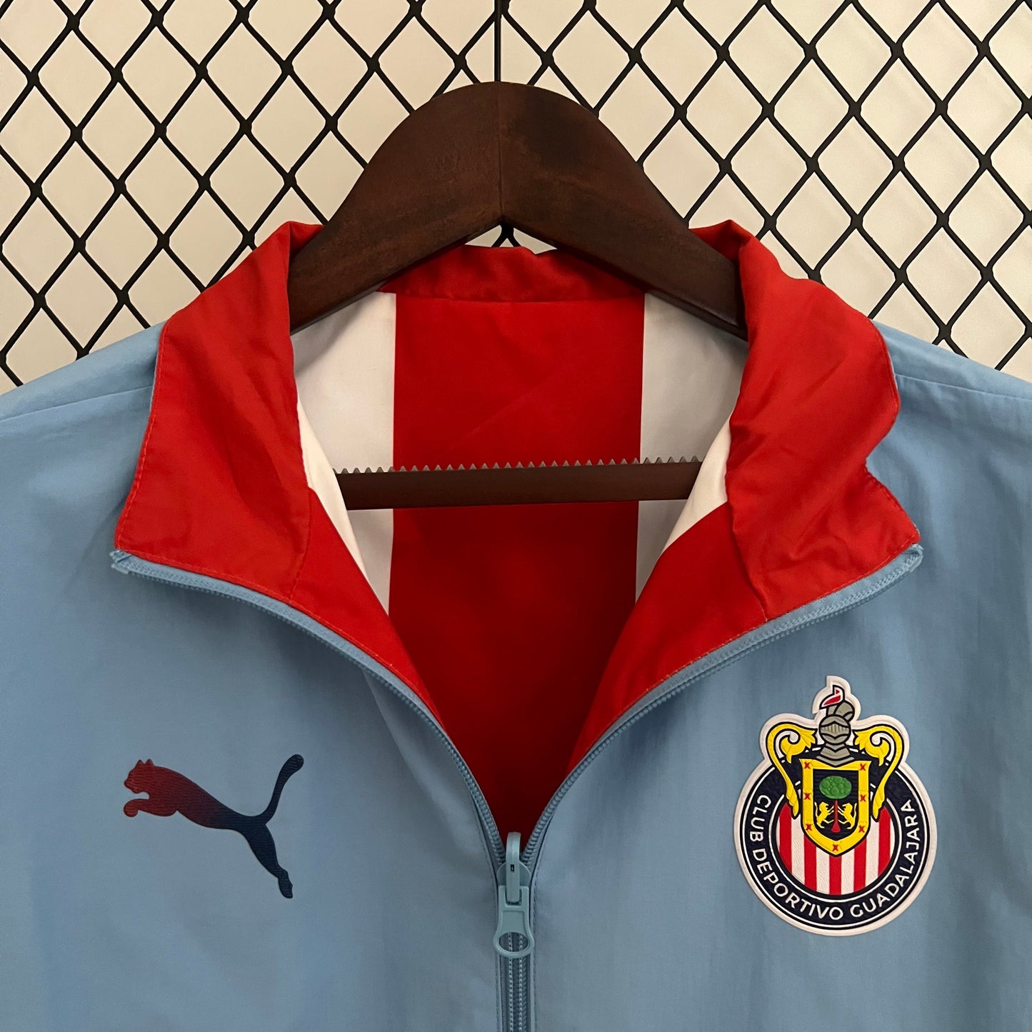 Cortavientos C.D. Guadalajara Reversible Especial Edition