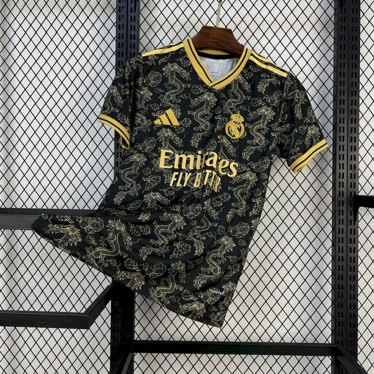 Real Madrid Edición Golden Dragon 2025/26 Versión Fan