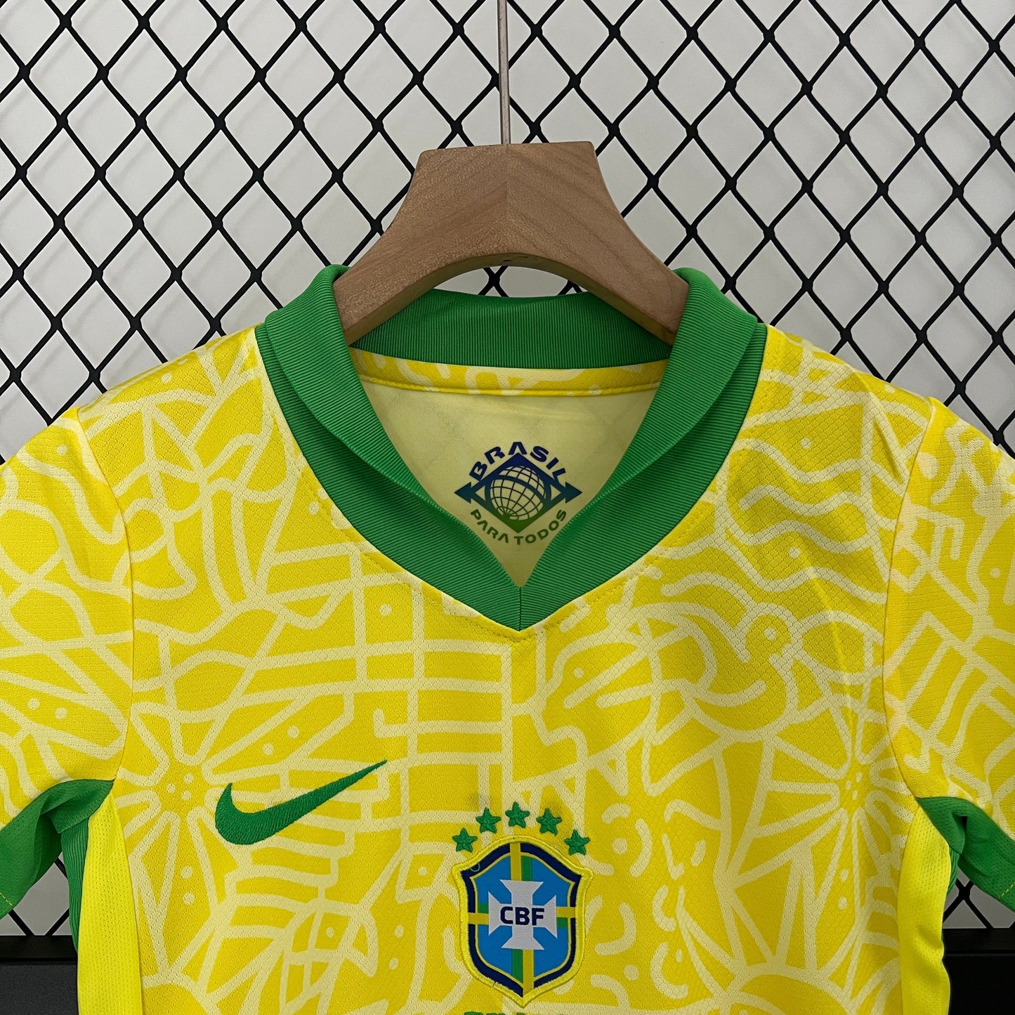 Conjunto niños Brasil Local 2024/25