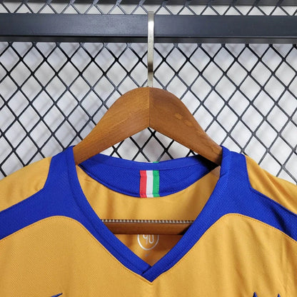 Camiseta Juventus Retro Tercera 2005/06 Versión Fan