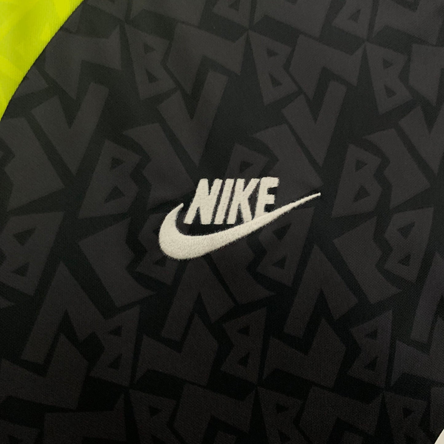 Camiseta Borussia Dortmund Visita Retro 1995/96 Versión Fan