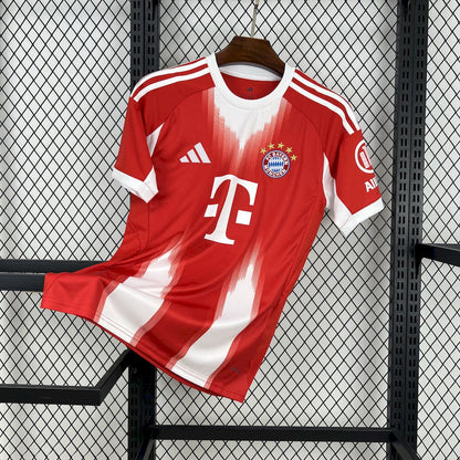 Bayern Munich Local 2025/26 Versión Fan