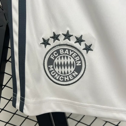 Bayern Munich 2025/26 Visita Shorts