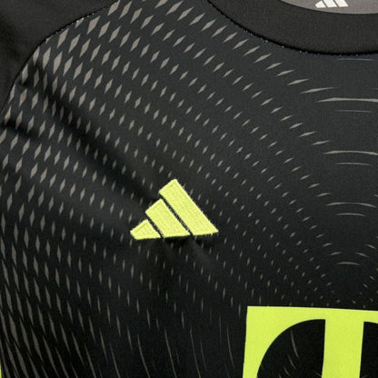 Bayern Munich Kit Niños Portero Negro 2025/26