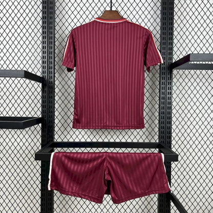 Bayern Munich Kit Niños Edición Terrace 2025/26